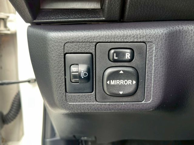 最佳代步車 車況佳 無待修 倒車顯影  第12張相片