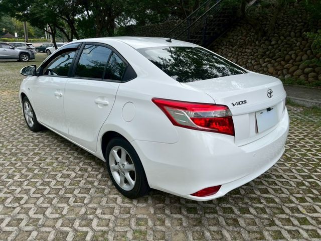 最佳代步車 車況佳 無待修 倒車顯影  第15張相片