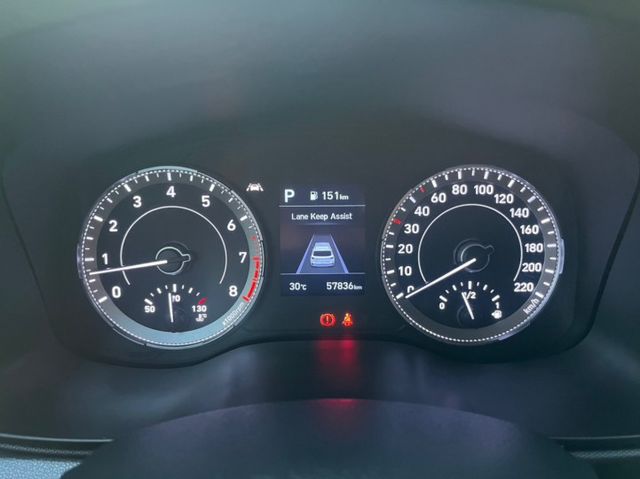 GLC版 LED日行燈/尾燈 恆溫 I-KEY 免鑰匙 定速 倒車顯影 AEB自動緊急煞車 遠光燈自動控制  第9張相片