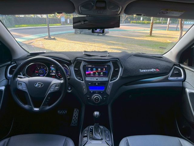 4WD 全景天窗 6安 自動停車系統 盲點偵測 雙前座電熱椅 HID頭燈 LED尾燈  第6張相片