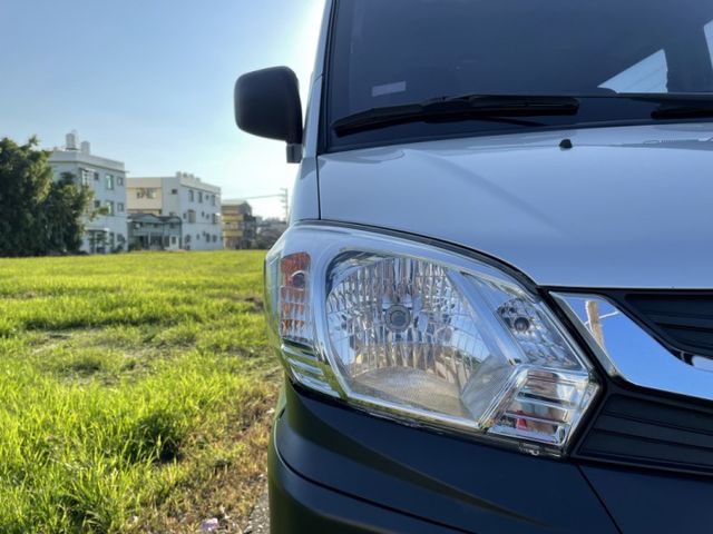 一手車/里程保證/雙廂冷氣/民俗月優惠中  第3張相片