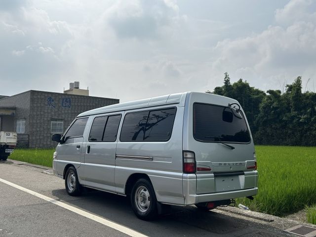 8人座/座椅很新/引擎外觀都整理好/按時保養車況優質  第2張相片