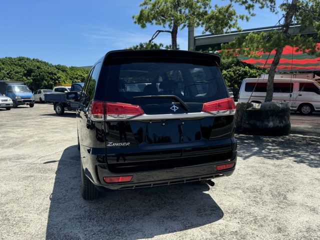 精緻型/定速/倒車雷達/15吋鋁圈/認證車  第3張相片