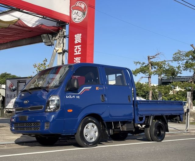 《6人座雙廂》 全車如新/全車原鈑件/原廠檢查無待修/即日起購買贈送4路行車紀錄器  第1張相片