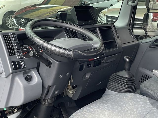 11.5呎特製車廂/手排/全車如新/車廂製作法規最長最寬最高  第8張相片