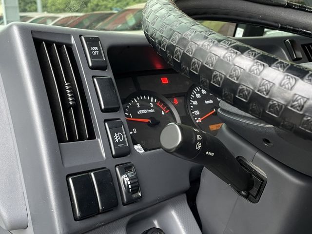 11.5呎特製車廂/手排/全車如新/車廂製作法規最長最寬最高  第12張相片