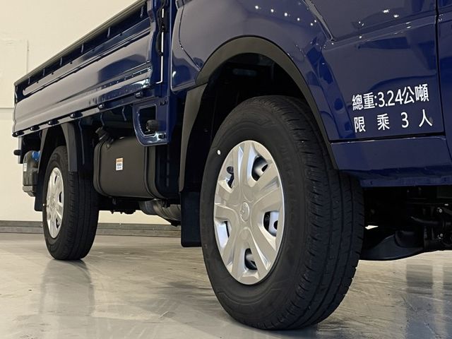 單廂手排4WD/全新領牌車/買到賺到/贈全車隔熱紙  第9張相片
