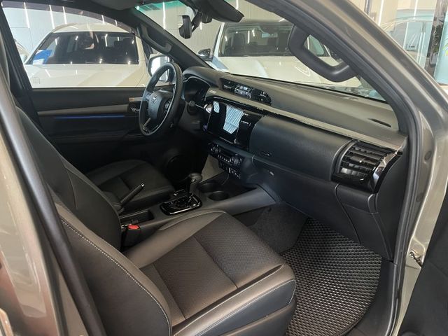 加裝露營裝備/僅跑6000公里/盲點/360環景/ACC跟車/車偏警示/I-KEY/抬顯/CarPlay  第8張相片