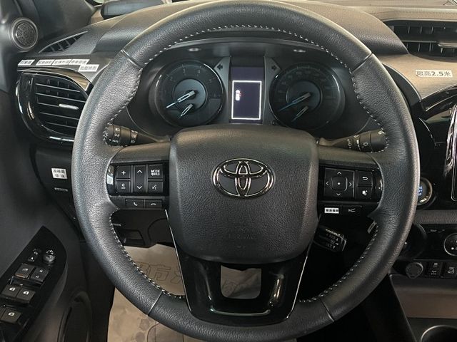 加裝露營裝備/僅跑6000公里/盲點/360環景/ACC跟車/車偏警示/I-KEY/抬顯/CarPlay  第13張相片