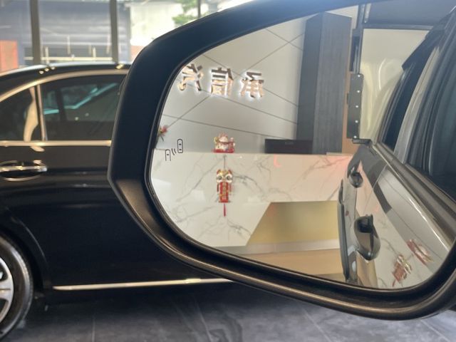 加裝露營裝備/僅跑6000公里/盲點/360環景/ACC跟車/車偏警示/I-KEY/抬顯/CarPlay  第18張相片