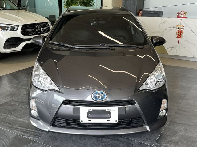定速/巡跡防滑/LED尾燈/方向盤快控鍵/恆溫空調/摸門/倒車顯影/ISOFIX  第2張相片