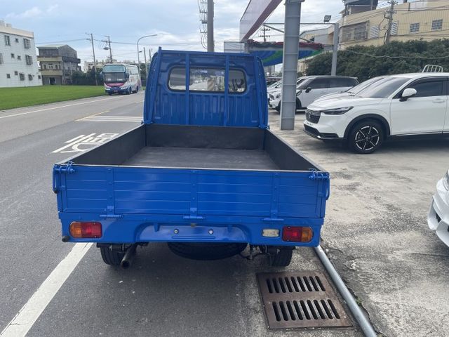 一年僅跑5000公里/車況漂亮無待修/可立即上路賺錢  第3張相片