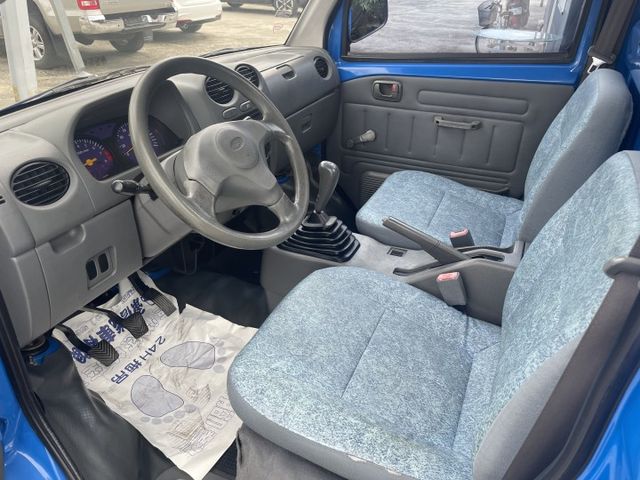 一年僅跑5000公里/車況漂亮無待修/可立即上路賺錢  第6張相片