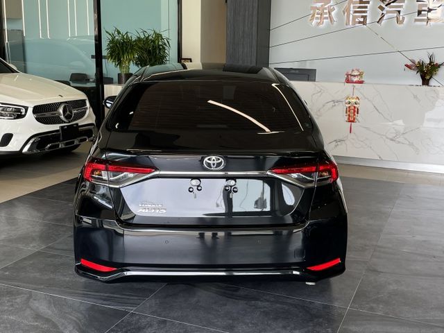豪華版/國民神車/超低里程一年僅跑4300公里/ACC跟車/車偏/定速/恆溫空調/  第5張相片