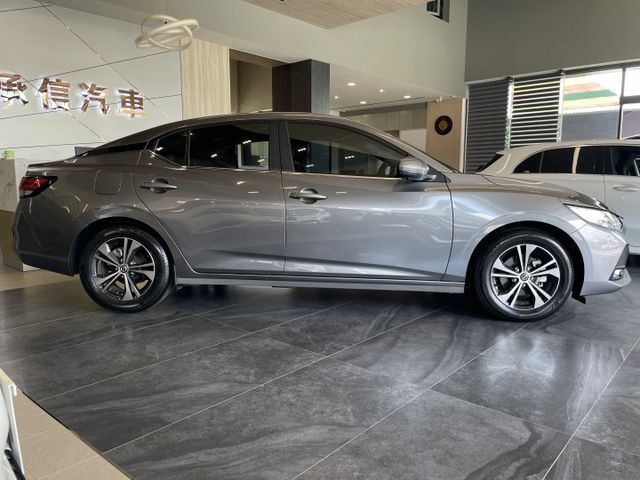 尊爵智駕版/ACC跟車/車偏警示/盲點/360環景/分區恆溫空調/CarPlay  第3張相片