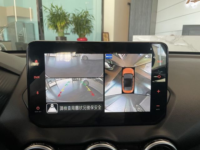 尊爵智駕版/ACC跟車/車偏警示/盲點/360環景/分區恆溫空調/CarPlay  第18張相片