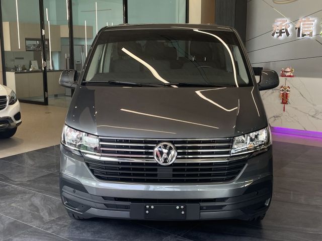 T6 150L/九人座/定速/循跡防滑/斜坡起步/倒車顯影/恆溫空調/CarPlay  第2張相片