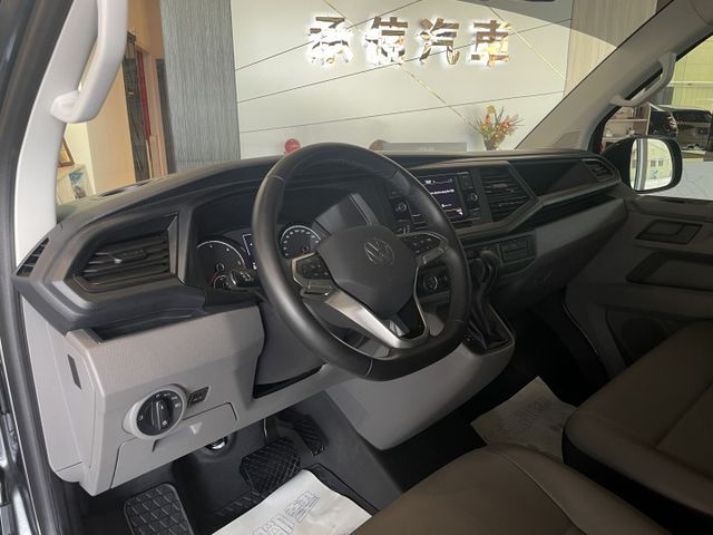 T6 150L/九人座/定速/循跡防滑/斜坡起步/倒車顯影/恆溫空調/CarPlay  第11張相片