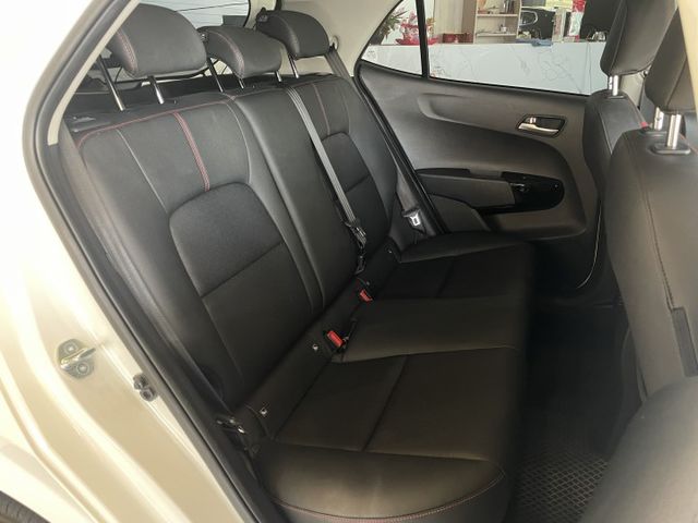 GT-LINE版/超低里程僅跑一萬五千公里/定速/車偏警示/盲點/360環景/天窗  第9張相片