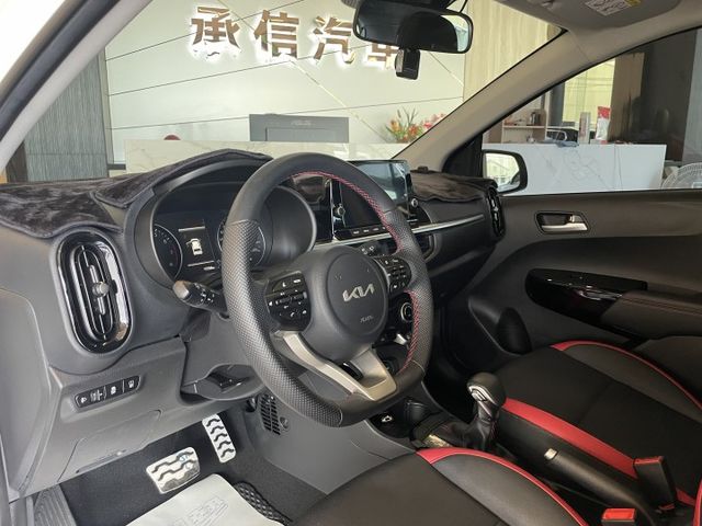 GT-LINE版/超低里程僅跑一萬五千公里/定速/車偏警示/盲點/360環景/天窗  第11張相片