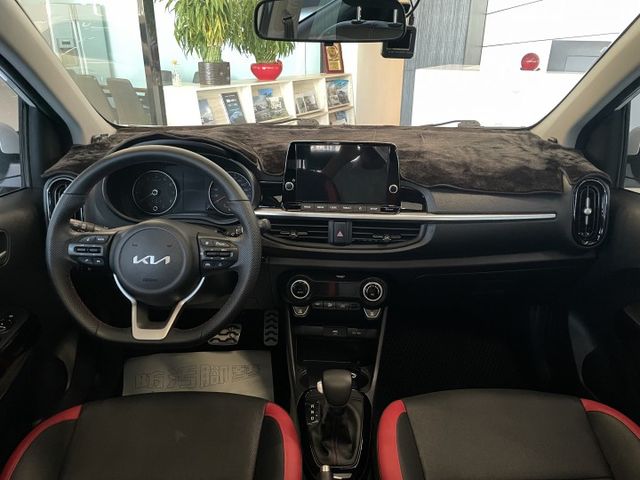 GT-LINE版/超低里程僅跑一萬五千公里/定速/車偏警示/盲點/360環景/天窗  第13張相片