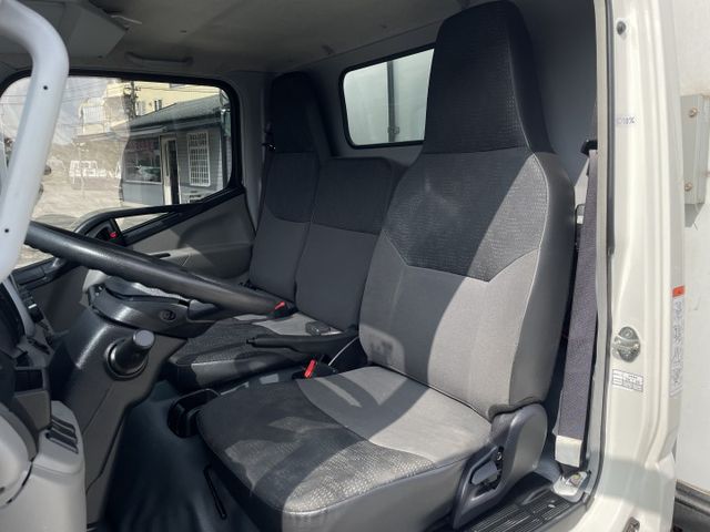 5噸 11呎半/ABS/盲點偵測/倒車顯影 視野輔助/昇降尾門/市場稀有冷凍箱最低-25度/可換車斗  第6張相片