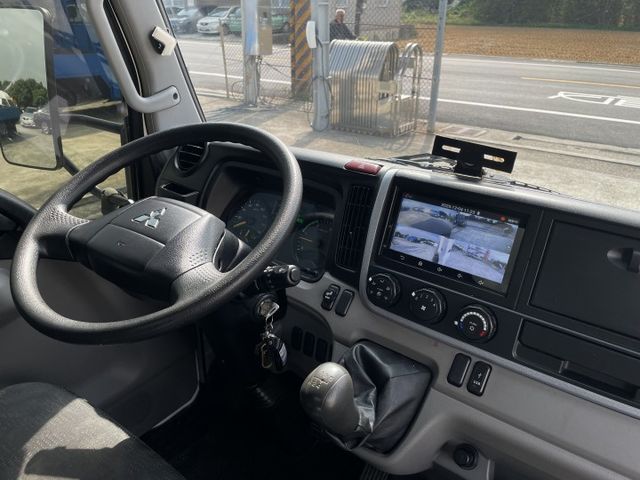 5噸 11呎半/ABS/盲點偵測/倒車顯影 視野輔助/昇降尾門/市場稀有冷凍箱最低-25度/可換車斗  第9張相片