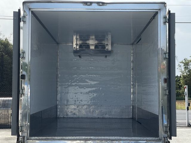 5噸 11呎半/ABS/盲點偵測/倒車顯影 視野輔助/昇降尾門/市場稀有冷凍箱最低-25度/可換車斗  第12張相片
