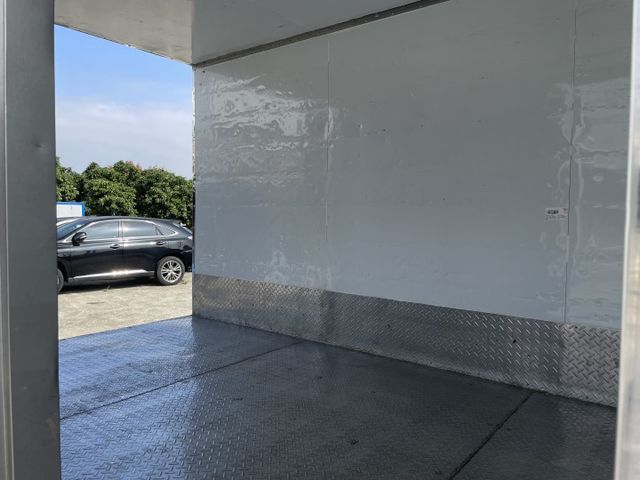 5噸 11呎半/ABS/盲點偵測/倒車顯影 視野輔助/昇降尾門/市場稀有冷凍箱最低-25度/可換車斗  第13張相片