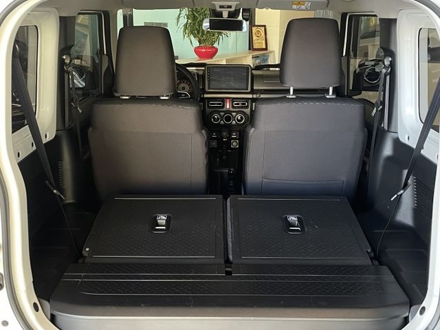 1.5GLX/市場稀有白色/定速/車偏警示/陡坡緩降/自動急煞/後視鏡除霧/安卓機  第10張相片