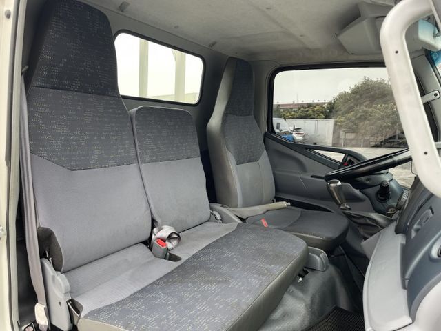 10呎半/內外裝保持良好/全車無待修/即可立即上路賺錢  第7張相片