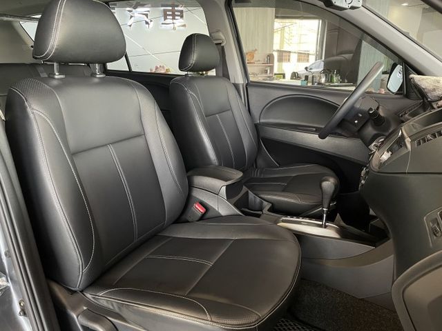 定速/後視鏡型倒車顯影/胎壓監控/後座出風口/後座前後滑移傾角調整/座椅保持完美/  第8張相片