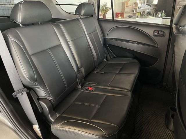 定速/後視鏡型倒車顯影/胎壓監控/後座出風口/後座前後滑移傾角調整/座椅保持完美/  第9張相片