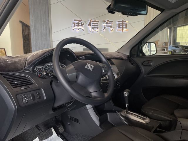 定速/後視鏡型倒車顯影/胎壓監控/後座出風口/後座前後滑移傾角調整/座椅保持完美/  第11張相片