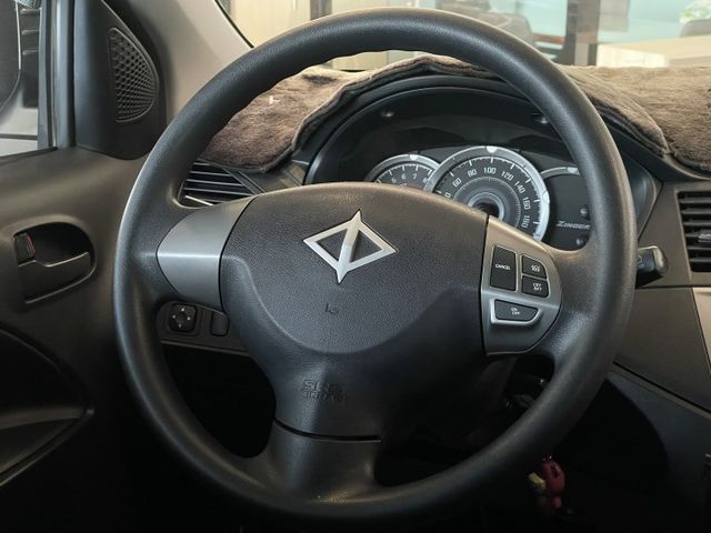 定速/後視鏡型倒車顯影/胎壓監控/後座出風口/後座前後滑移傾角調整/座椅保持完美/  第14張相片