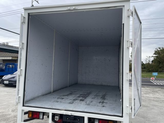 市場稀有14呎鐵箱/視野輔助/倒車雷達/內外裝保持狀況良好/全車無待修  第7張相片