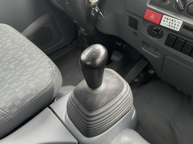 市場稀有14呎鐵箱/視野輔助/倒車雷達/內外裝保持狀況良好/全車無待修  第14張相片