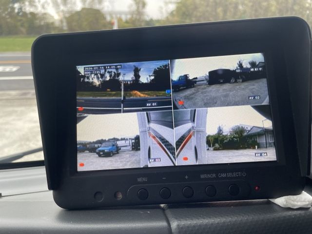 市場稀有14呎鐵箱/視野輔助/倒車雷達/內外裝保持狀況良好/全車無待修  第15張相片