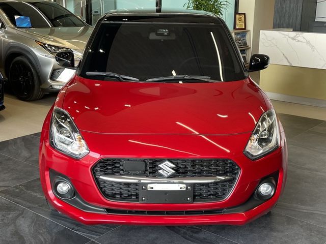 GLX版/年均8600公里/ACC跟車/車偏/防滑/盲點/倒車顯影/換檔撥片/I-KEY/原廠保固中  第2張相片