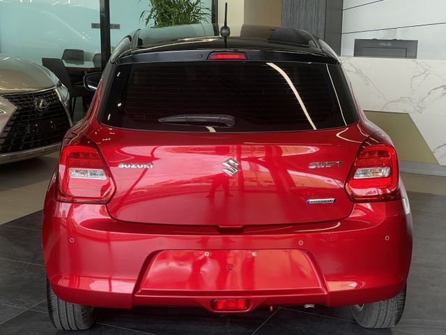 GLX版/年均8600公里/ACC跟車/車偏/防滑/盲點/倒車顯影/換檔撥片/I-KEY/原廠保固中  第5張相片