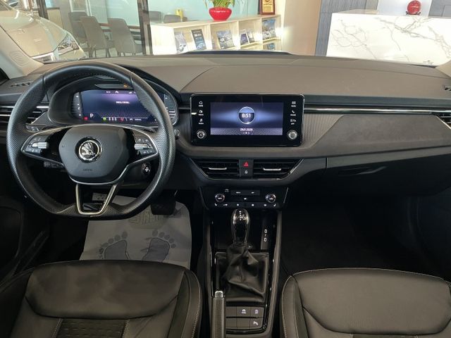 豪華菁英版/僅跑5200公里/ACC跟車/盲點/電尾門/雙前加熱椅/摸門/CarPlay/原廠保固  第13張相片