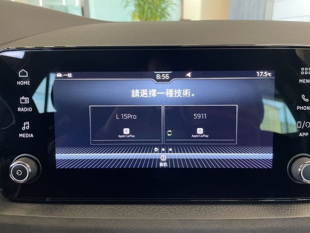 豪華菁英版/僅跑5200公里/ACC跟車/盲點/電尾門/雙前加熱椅/摸門/CarPlay/原廠保固  第17張相片