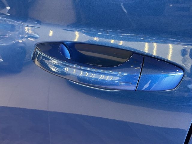 豪華菁英版/僅跑5200公里/ACC跟車/盲點/電尾門/雙前加熱椅/摸門/CarPlay/原廠保固  第19張相片