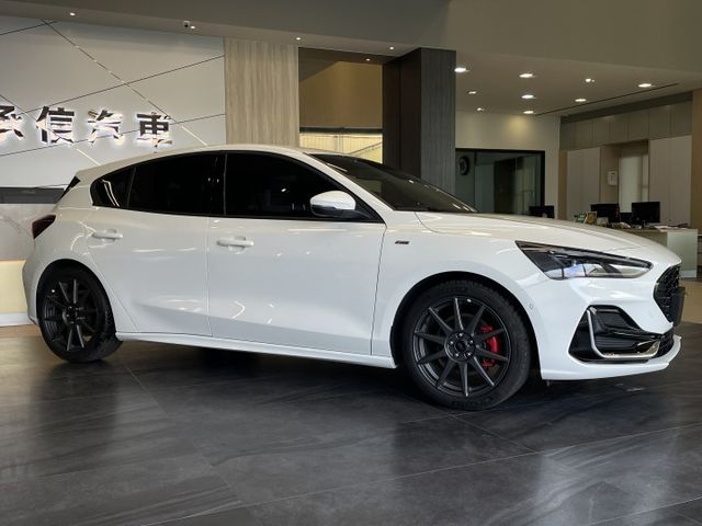 ST-LINE Vignale版/僅跑8300公里/ACC/車偏/盲點/自動停車/HUD抬顯/B&O音響/摸門  第3張相片