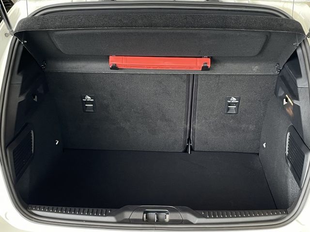 ST-LINE Vignale版/僅跑8300公里/ACC/車偏/盲點/自動停車/HUD抬顯/B&O音響/摸門  第10張相片