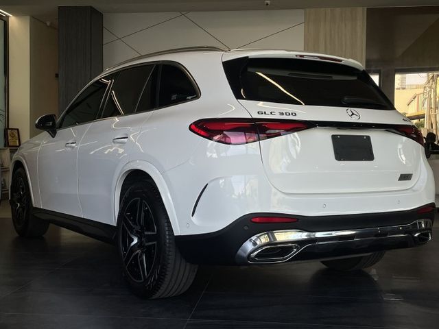 總代理/AMG內外套件/P20駕駛輔助/自動停車/雙前電動記憶加熱跑車椅/柏林之音/電尾門  第4張相片