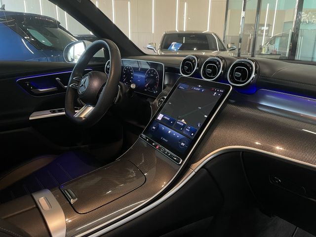 總代理/AMG內外套件/P20駕駛輔助/自動停車/雙前電動記憶加熱跑車椅/柏林之音/電尾門  第12張相片