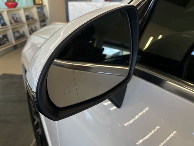 總代理/AMG內外套件/P20駕駛輔助/自動停車/雙前電動記憶加熱跑車椅/柏林之音/電尾門  第18張相片