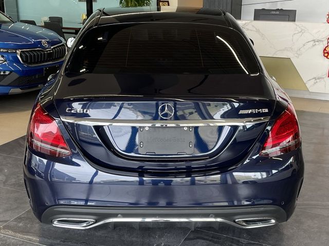 總代理/AMG外觀套件/23P駕駛輔助/車偏警示/自動停車/雙前電動記憶椅/倒車顯影/盲點/摸門/  第5張相片