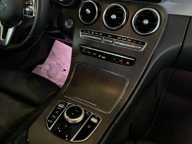 總代理/AMG外觀套件/23P駕駛輔助/車偏警示/自動停車/雙前電動記憶椅/倒車顯影/盲點/摸門/  第15張相片